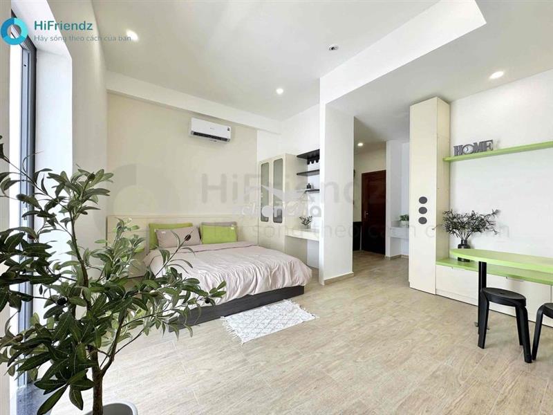 Căn studio - ban công bự bành ki - thoáng mát - full nội thất