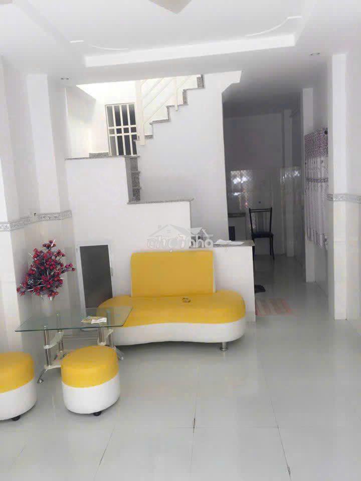 Nhà mặt tiền cách mạng tháng tám, quận 3 - 2