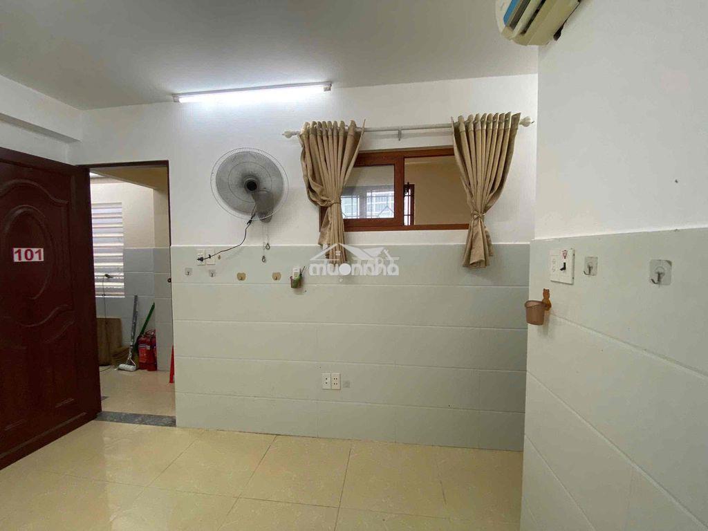 Cuối đường hoa sữa, đi bộ 100m ra phan xích long - 2
