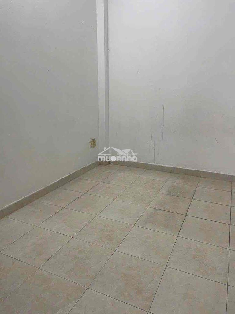 Cho thuê nhà 4x13 1 lầu 2pn 2wc hẻm 32 phạm văn chiêu - 4