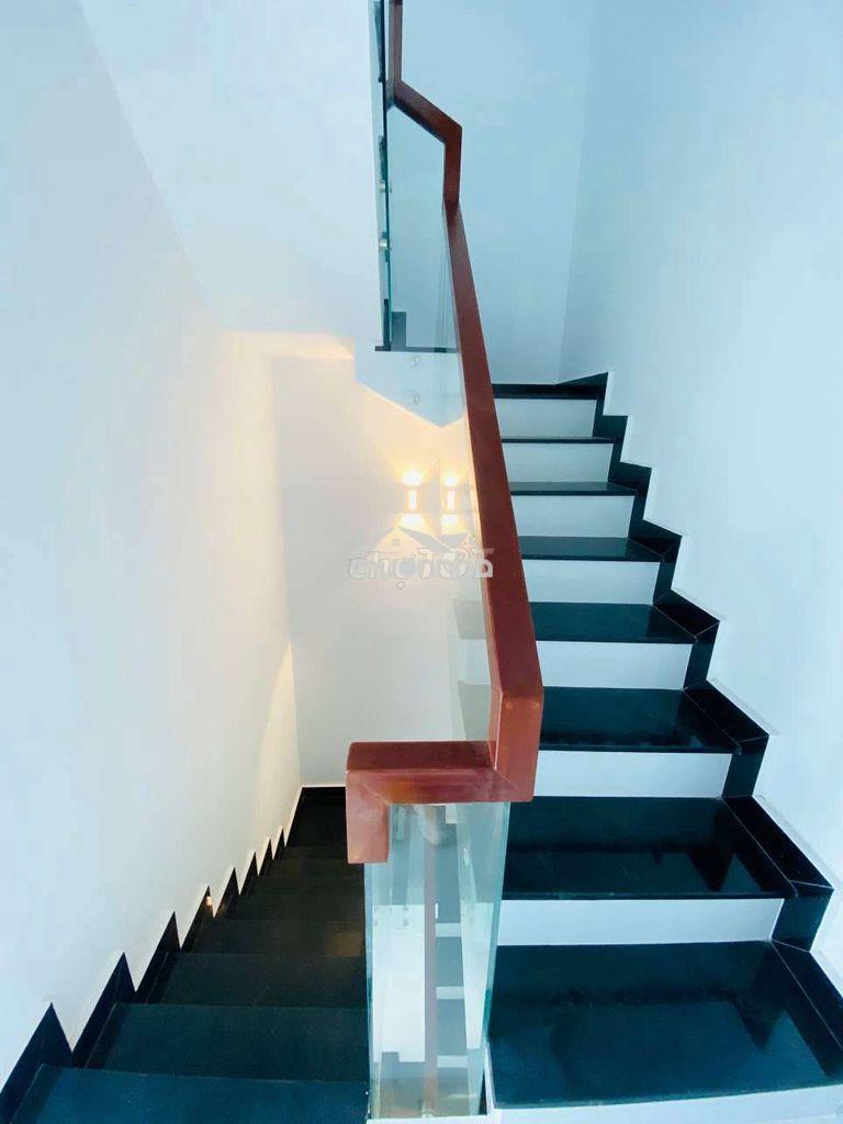 Chính chủ đăng bán nhà mới đẹp kiểu cổ điển 5 tầng vào ở liền q8 - 4