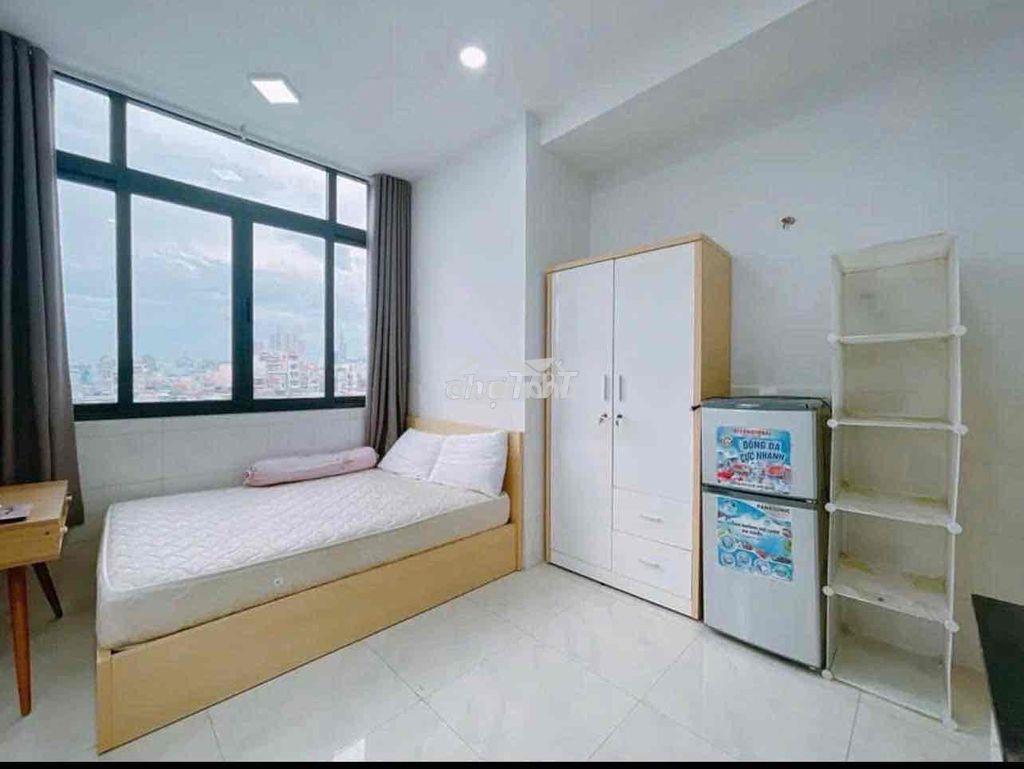 Studio full nội thất cửa sổ trời - 3