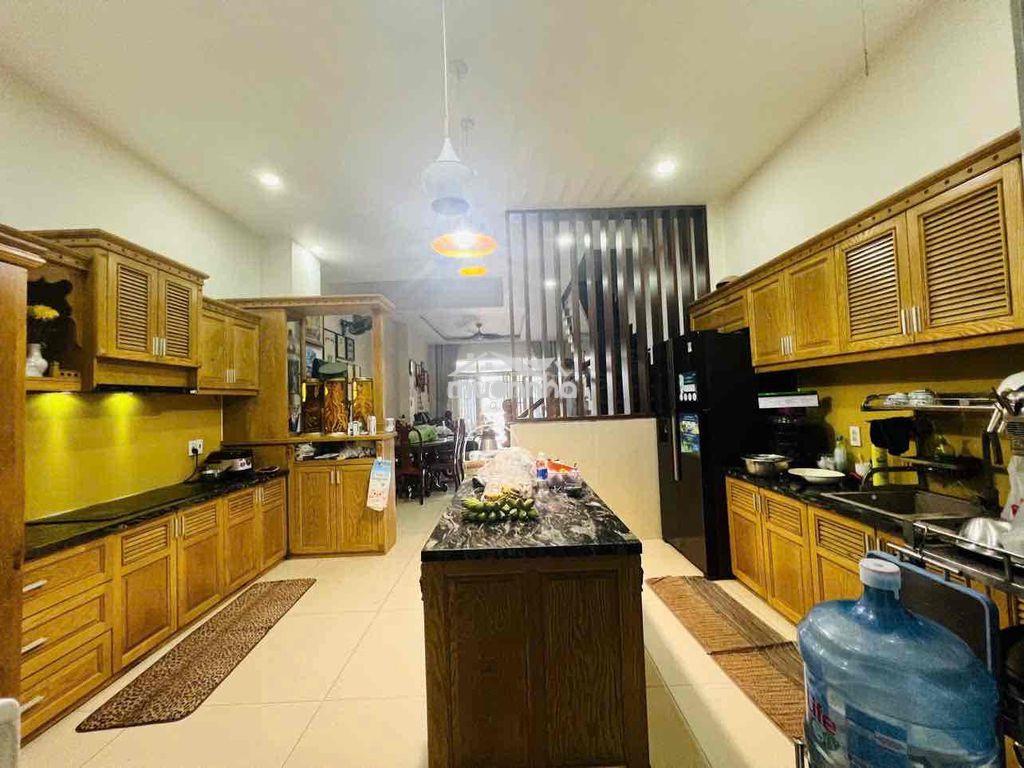 Nhà 1 trệt 3 lầu - full nội thất - ngay trường cao đẳng công thương - 2