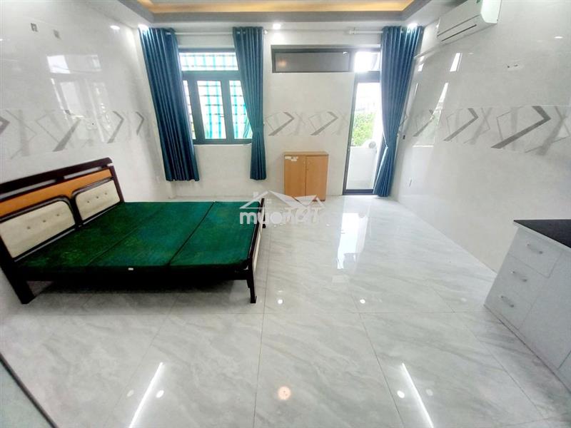 Phòng ban công gần phạm hùng, q8: 35m2,full nội thất, ko chung chủ