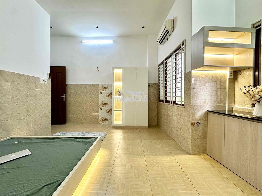 Ngay vaa / học viện hàng không mới xây cửa sổ thoáng - 2
