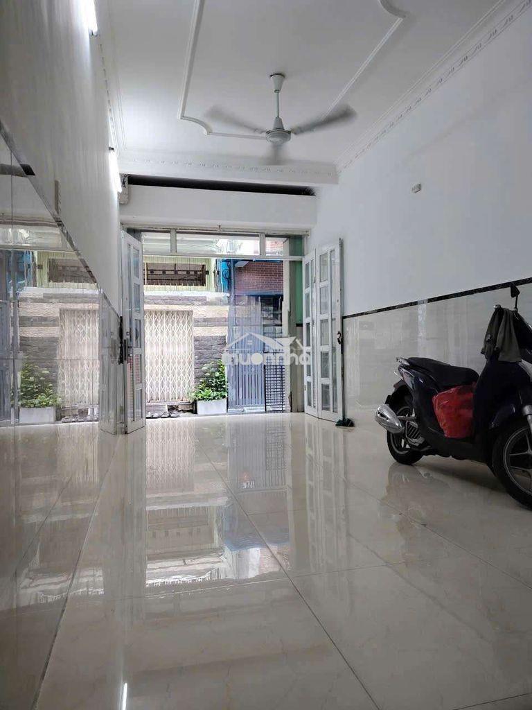 Cho thuê nhà nguyên căn.đường huỳnh văn bánh, phường 17.quận phú nhuận