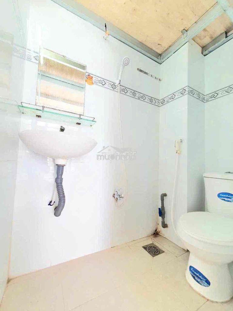 Cho thuê phòng studio máy lạnh, tiện ích quanh học viện hàng không - 4