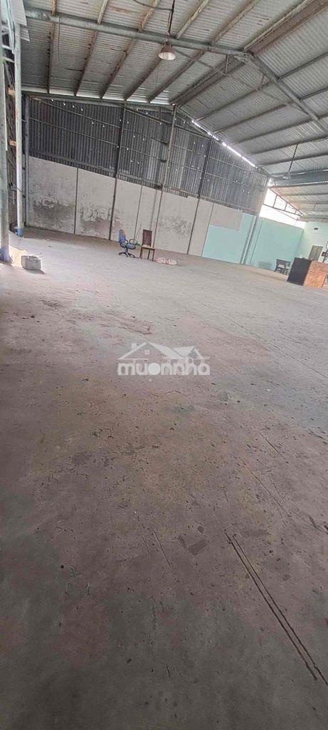 Cho thuê kho xưởng 600m , xe cont , có 3p ngủ - 3