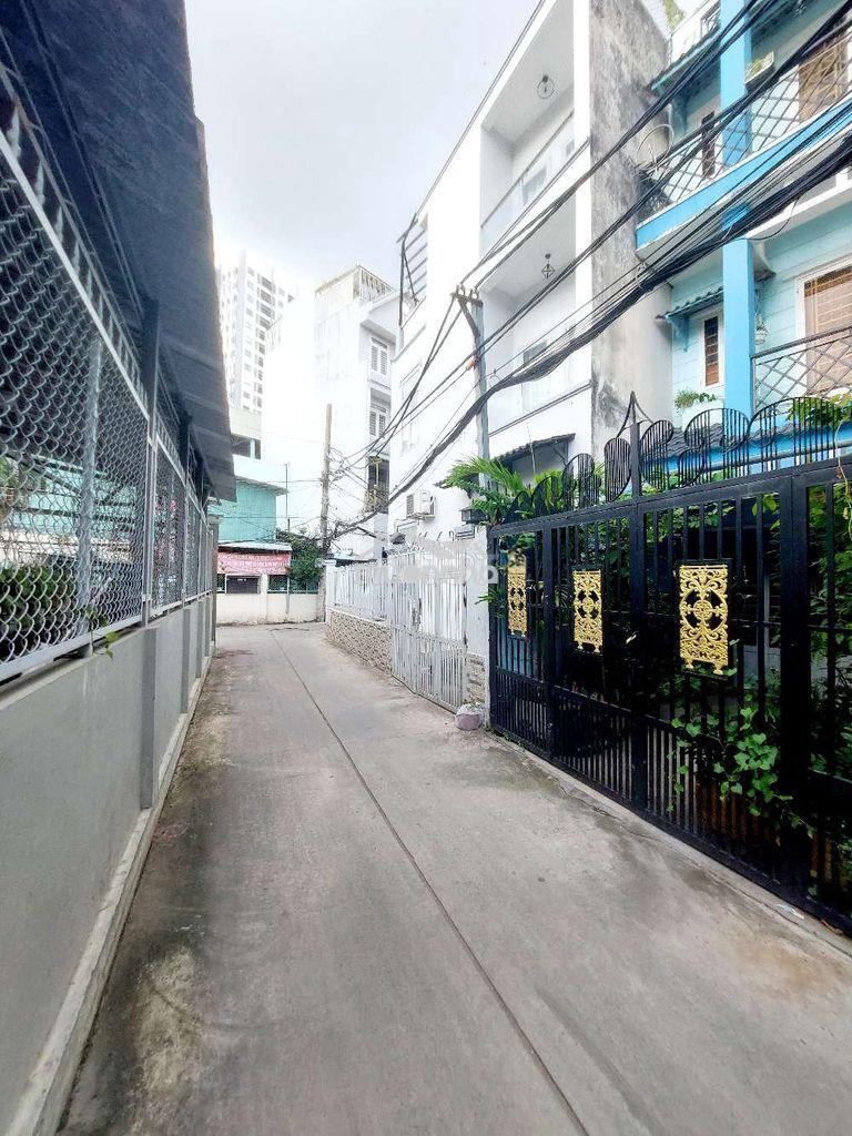 Nhà sổ riêng - 45m2 - 3 tầng - huỳnh tấn phát q7 - 4.x tỷ có tl.