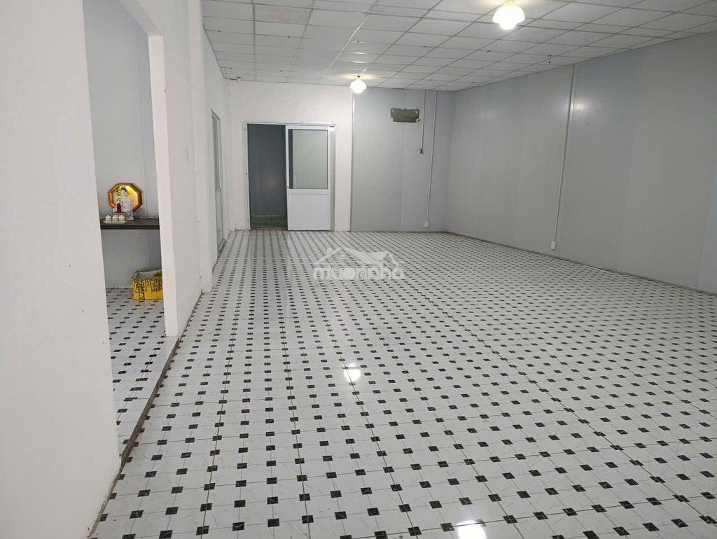 Xưởng 700 m2 | mt củ chi | giá : 9 triệu - 4
