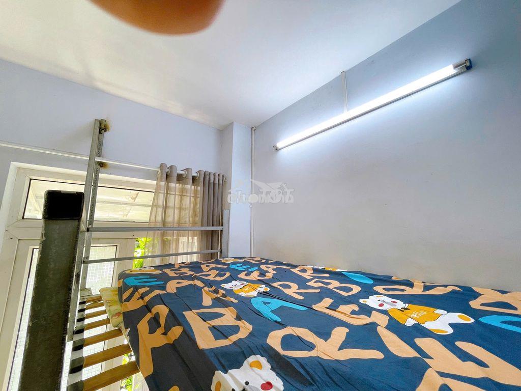 Cho thuê nguyên tầng 1 có 2 phòng ngủ 35m2 có thể ở nhóm bạn hoặc gđ - 4