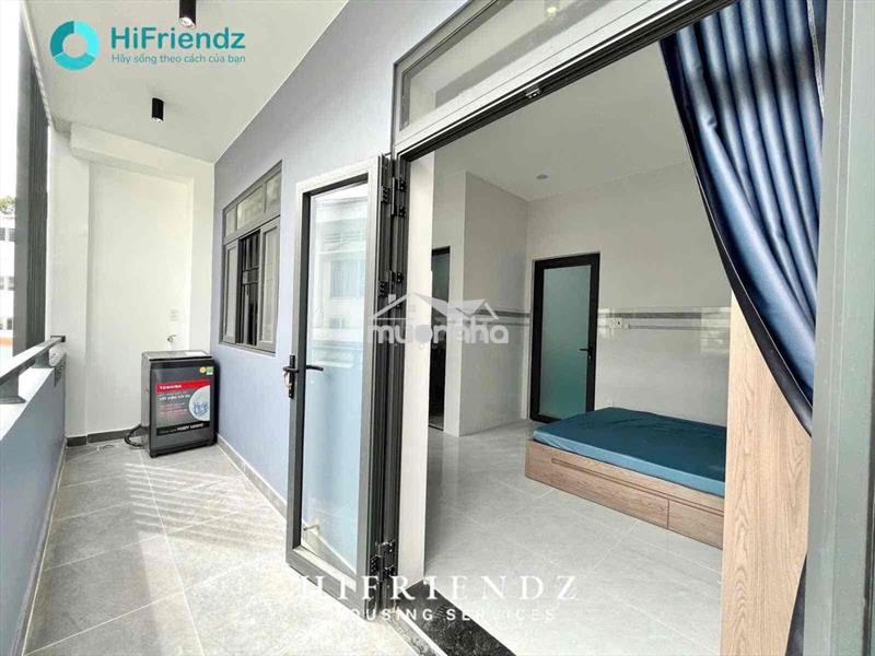 Chdv ban công mới 100% máy giặc riêng full nội thất miễn phí xe