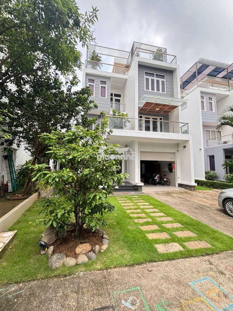 Chính chủ gửi bán gấp căn biệt thự phú hữu quận 9 diện tích 322m2 alo - 2