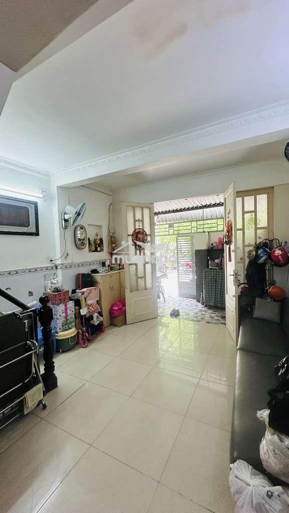 Cho thuê nhà nguyên căn hẻm tôn thất thuyết, quận 4 - 2