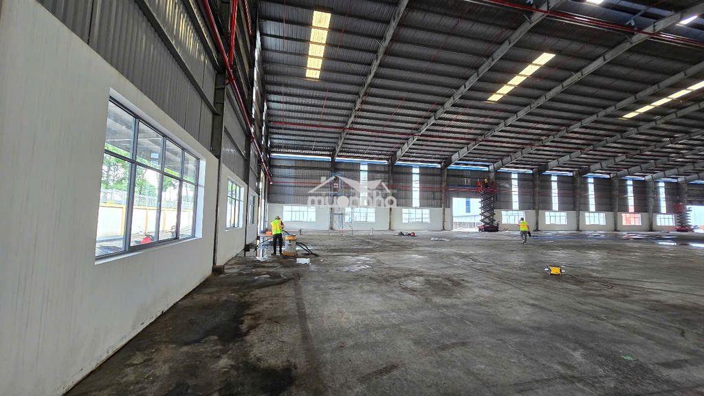 Cho thuê xưởng 2800m2 + 3700m2 tân uyên , pccc tự động ,giấy tờ đầy đủ - 4