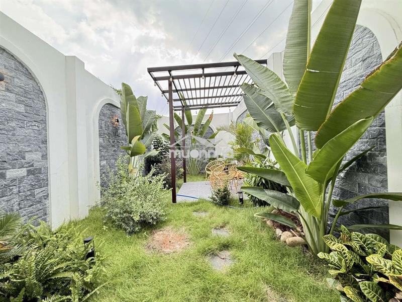 Siêu phẩm 4 tầng sân vườn thang máy hẻm nhựa 12m ngay tô ngọc vân 
