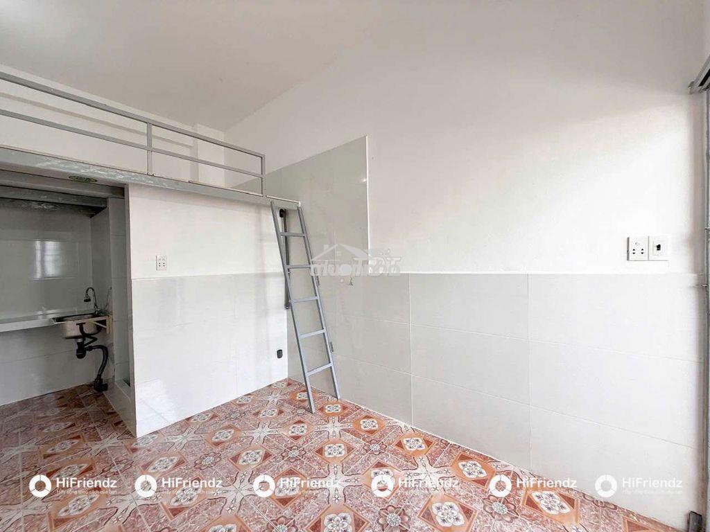 Nhà mới xây phòng gác cao ban công sát aeon bình tân bx miền tây - 3