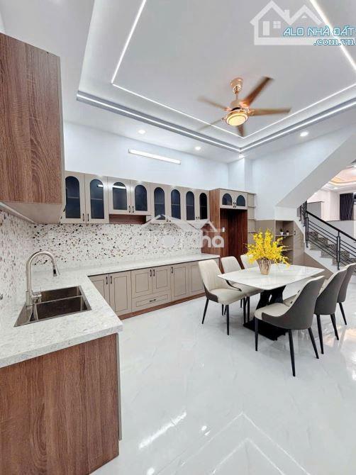 Chủ kẹt vốn bán gấp nhà 60m2 4ngủ 3 tỷ 370 đường phạm thế hiển, q8 - 2