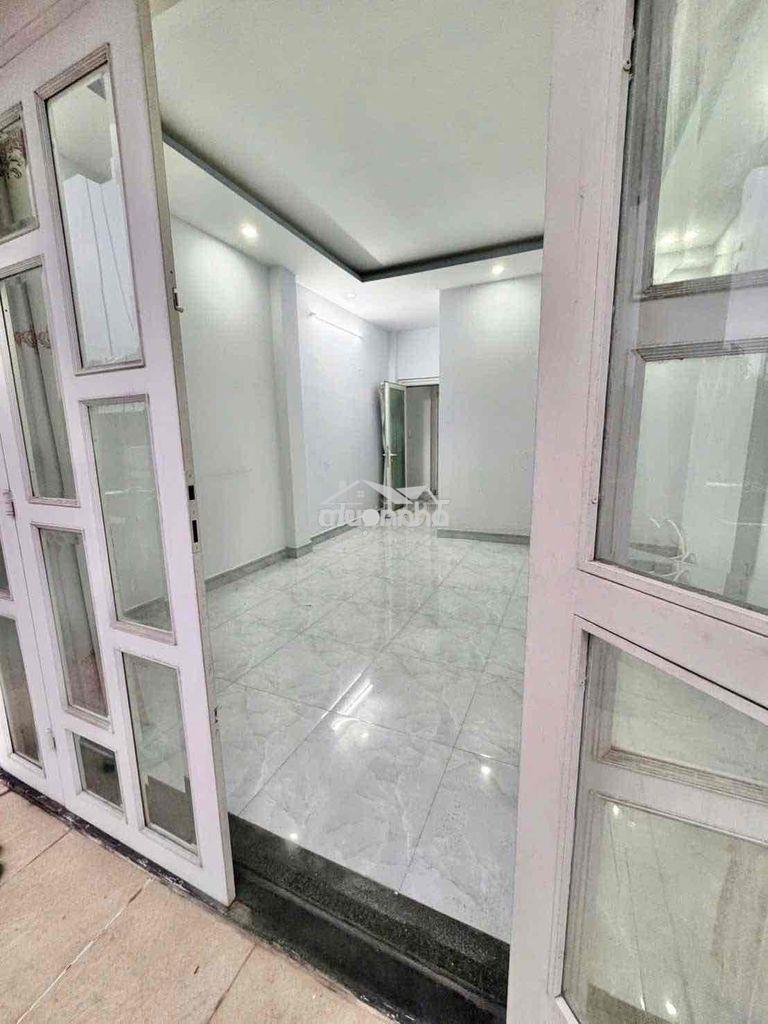 Gần tttm gigamal - khu ven sông - nhà 2lầu sân thượng 4pn 4wc ở + vpct - 3