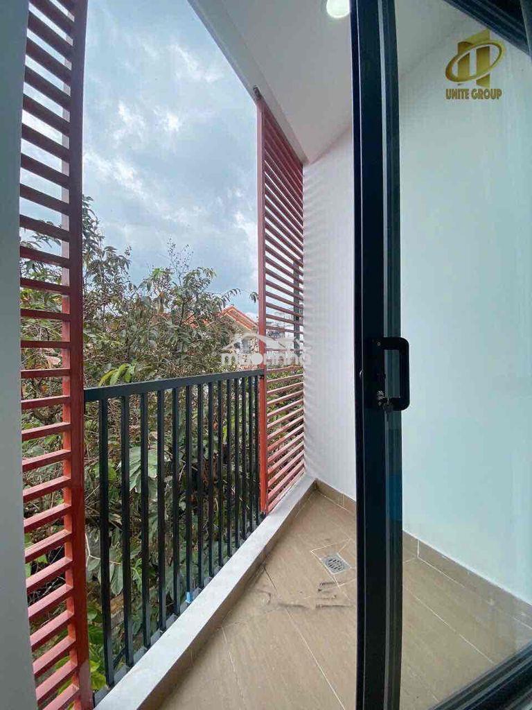 Cho thuê căn hộ tone gỗ ban công lớn gần ngã 6 lý thái tổ ngay quận 10 - 3
