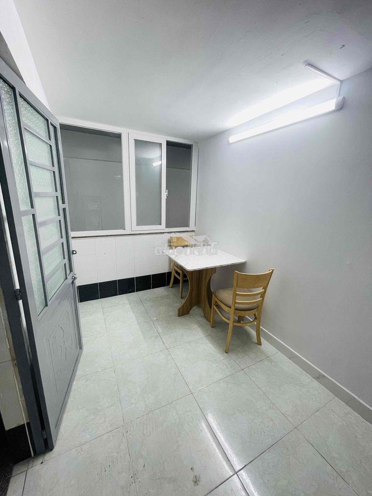 Cho thuê căn hộ 2 phòng ngủ giá siêu rẻ ngay luỹ bán bích gần văn hiến - 3