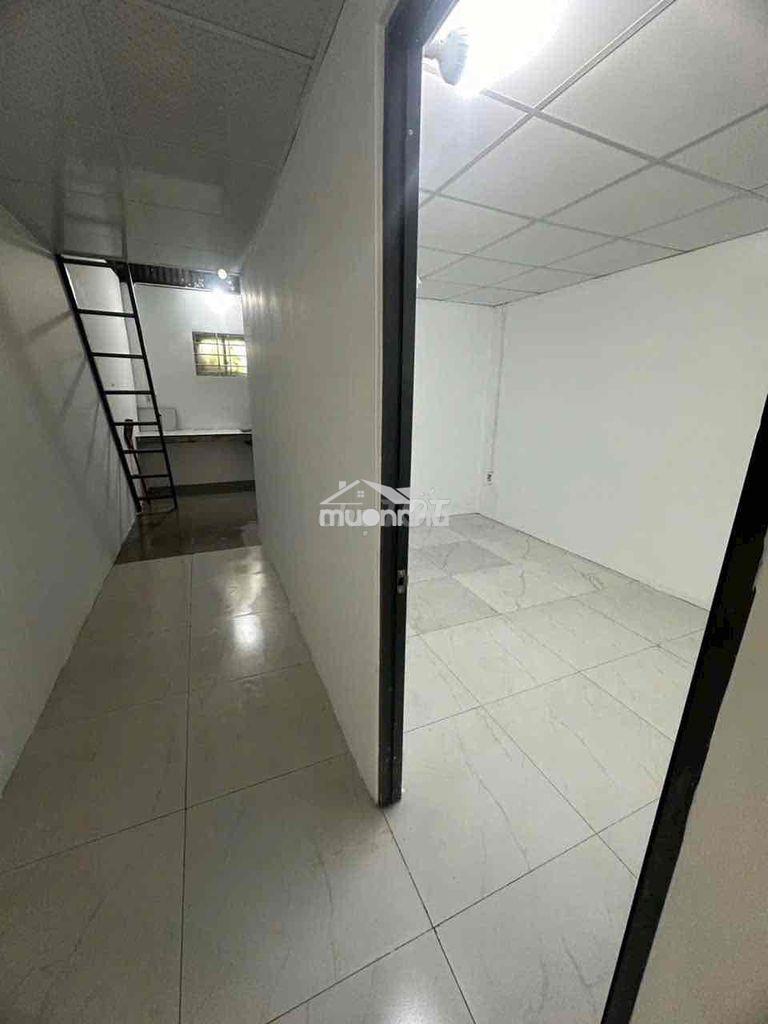 Nhà 80m2 có sân rộng giá 1tỷ - 4