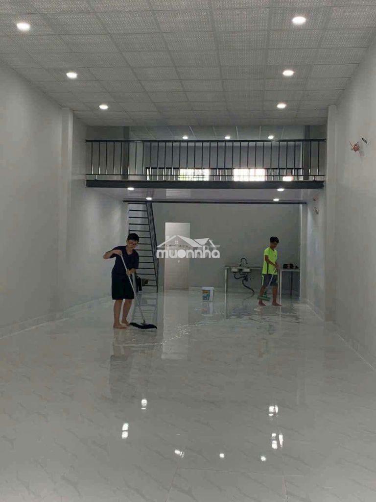 Nhà kho gần ngã ba cây lơn giá 10 triệu