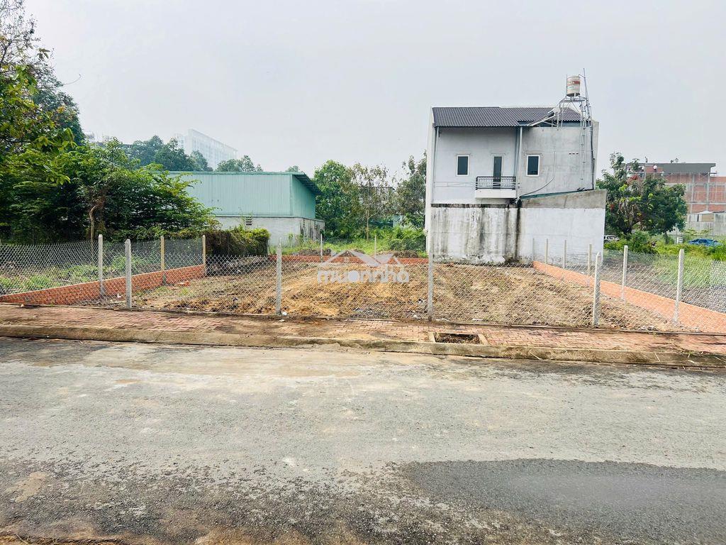 View sông 352m2( 16 x 22) -thổ cư 100% - đường nhựa, sổ riêng, giáp sg - 3