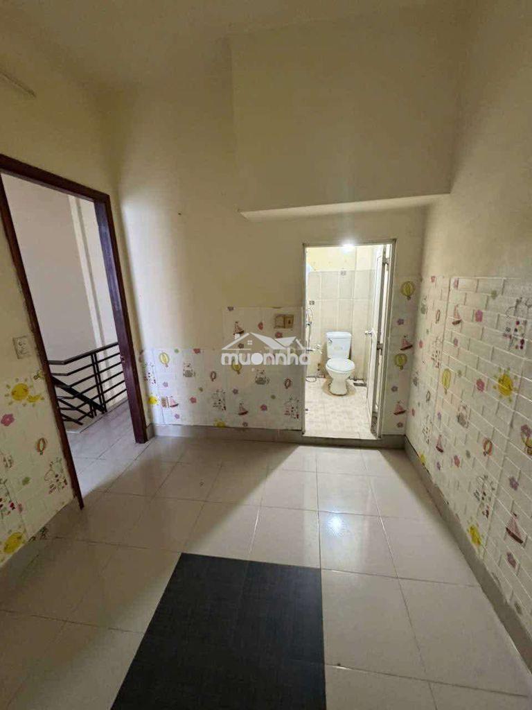 Nhà 5m5x5m. trệt lầu phạm văn bạch , p15, tb. 2pn 2wc  - 3