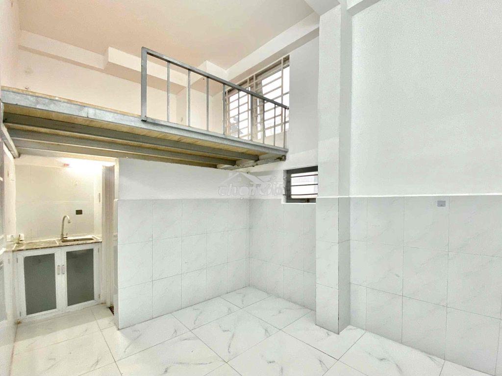 Phòng gác/studio - thang máy quận 4 - 3