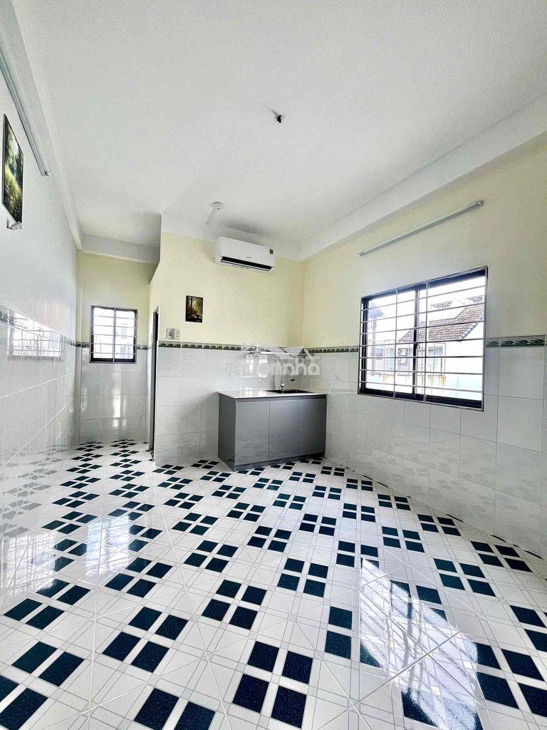 Phòng full nội thất nguyễn thị tần – có máy lạnh, tủ lạnh – ở ngay