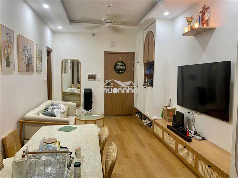 Chính chủ bán căn chung cư full nội thất