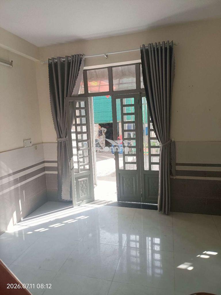 Cho thuê nhà mặt tiền hẻm xe tải - 4