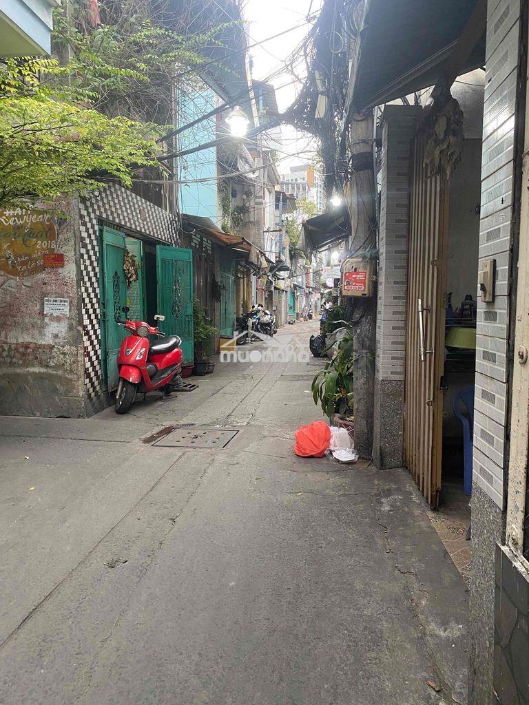 Bán nhà cấp 4 quận 4