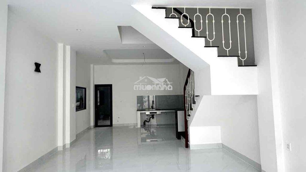 Cho thuê nhà/vp mới 100% đs 2, p.trường thọ 4 tầng có nhà xe giá 22tr - 3