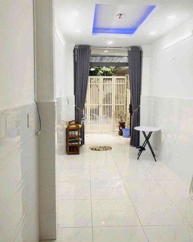 Nhà nguyên căn quận 5 - 28m2 4 tầng 4 pn - 17 triệu - 4