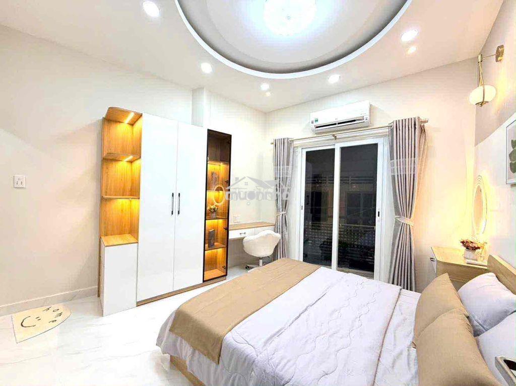 Bán nhà ngay lê quang định - 35m2 - nở hậu - hẻm xe hơi - chỉ hơn 4đ - 4