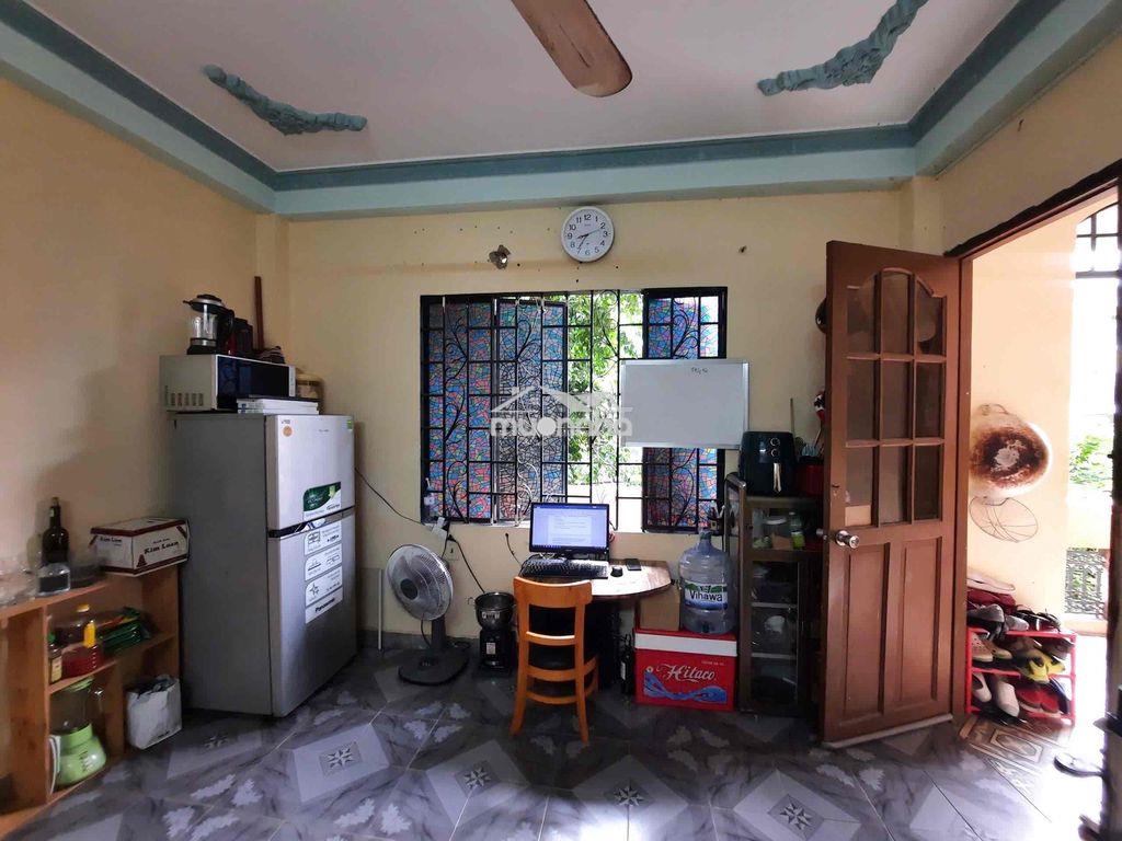 Phòng trọ sạch sẻ giá chỉ 2.5tr chỉ cho nữ thuê - 3