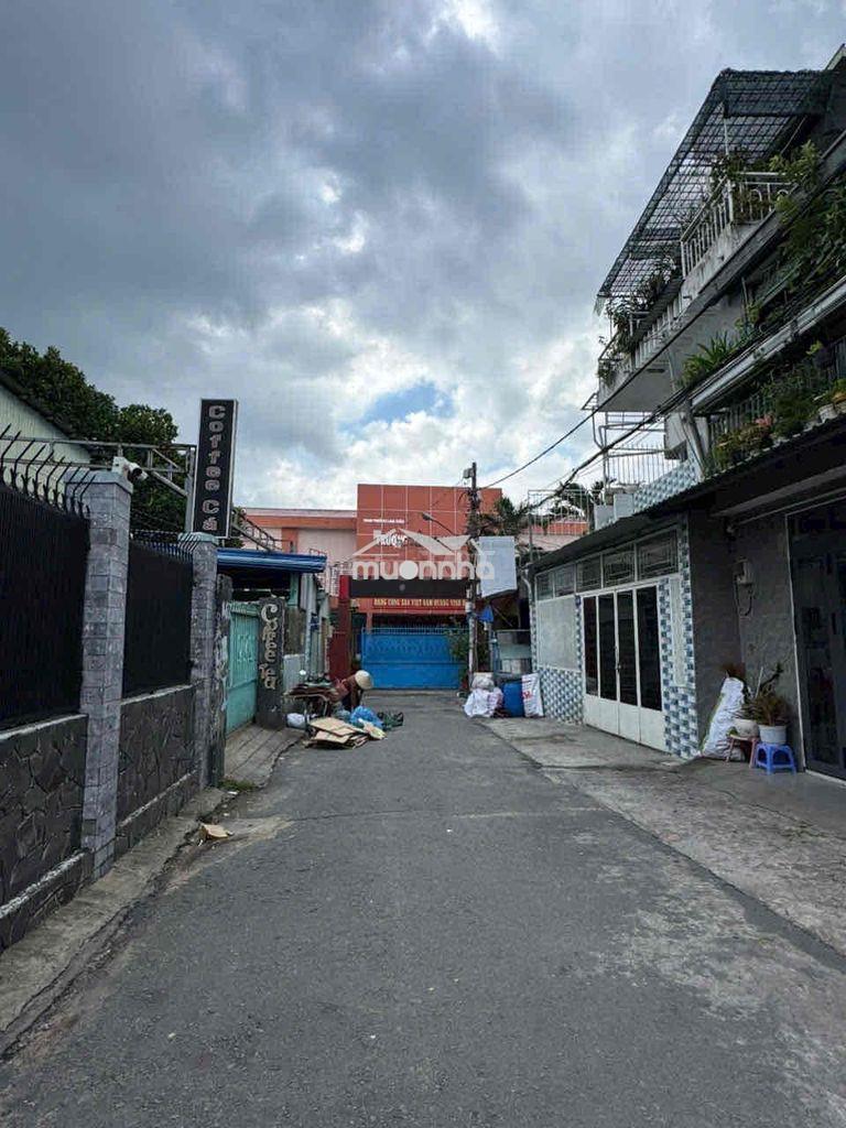 Bán nhà sổ chung dĩ an