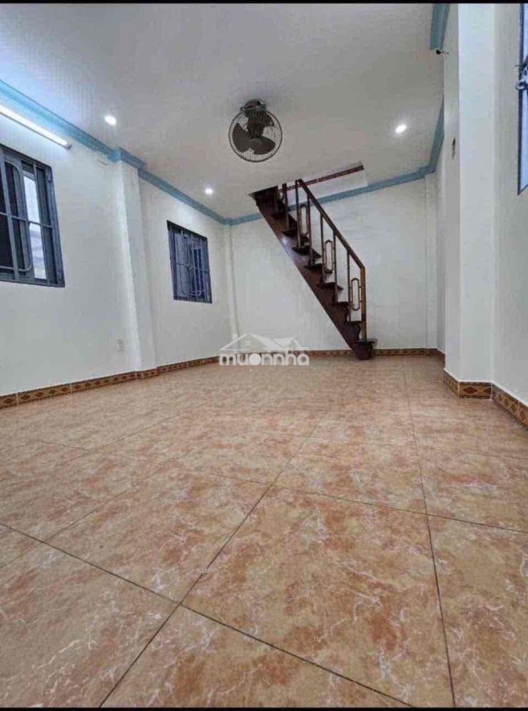 Cho thuê nhà nguyên căn.9x4m 1 trệt 1 lửng 1 lầu. điện biên phủ q3