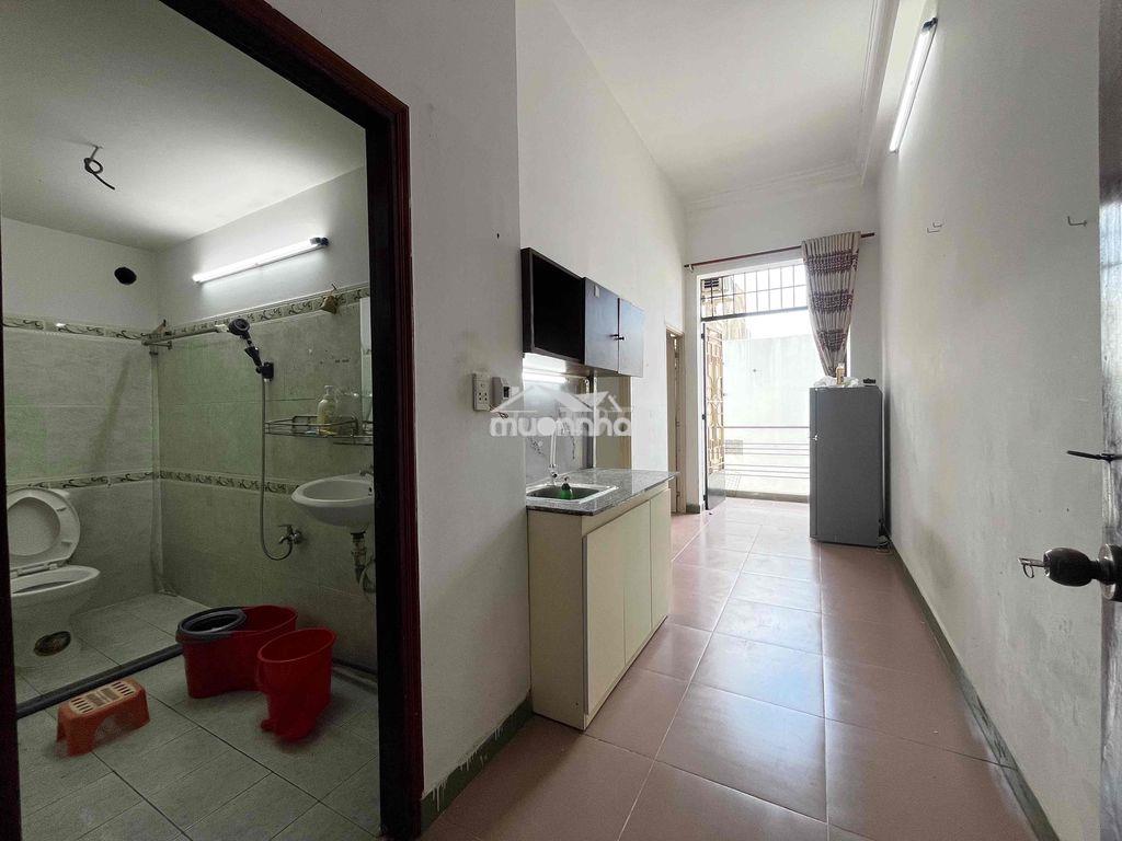 Cho thuê căn hộ 2pn ban công quận 10 - full nội thất - không giới hạn - 2