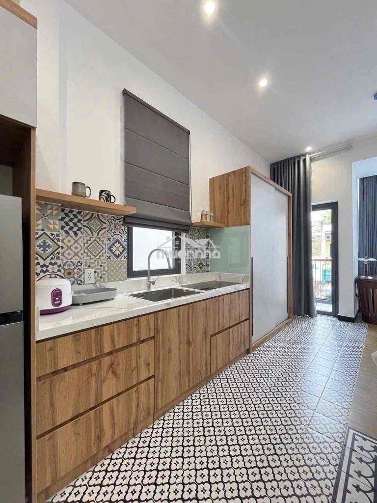 Căn hộ tách bếp rộng 40m2 ngay etown cộng hoà - khu k300 - nhà ga t3 - 3