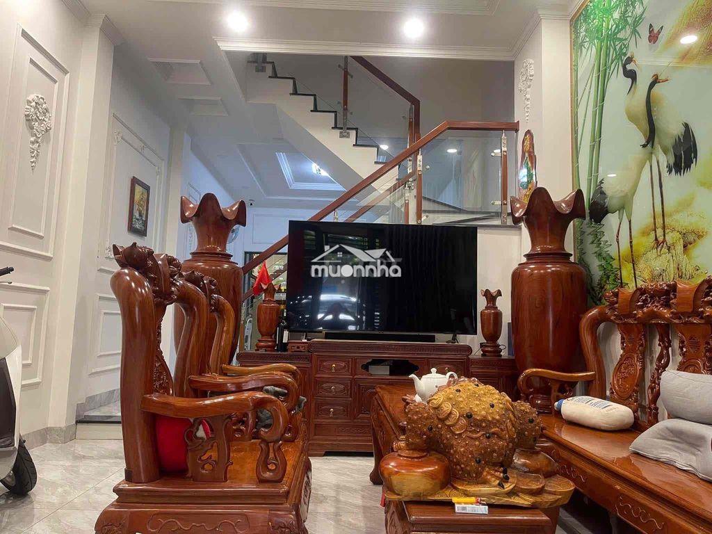 Bán nhà đẹp - cạnh kđt vinhomes - 4 pn 4 wc - 3