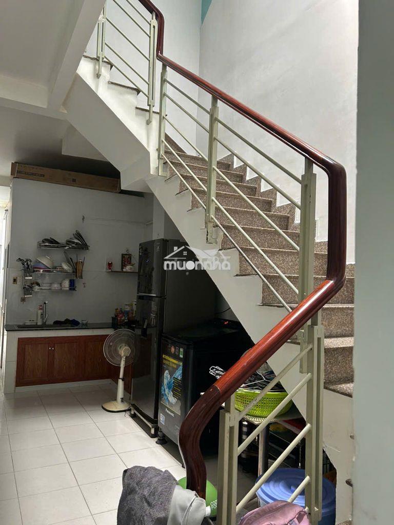 Nhà bán giá tốt quận 04 hẽm xe hơi - 4