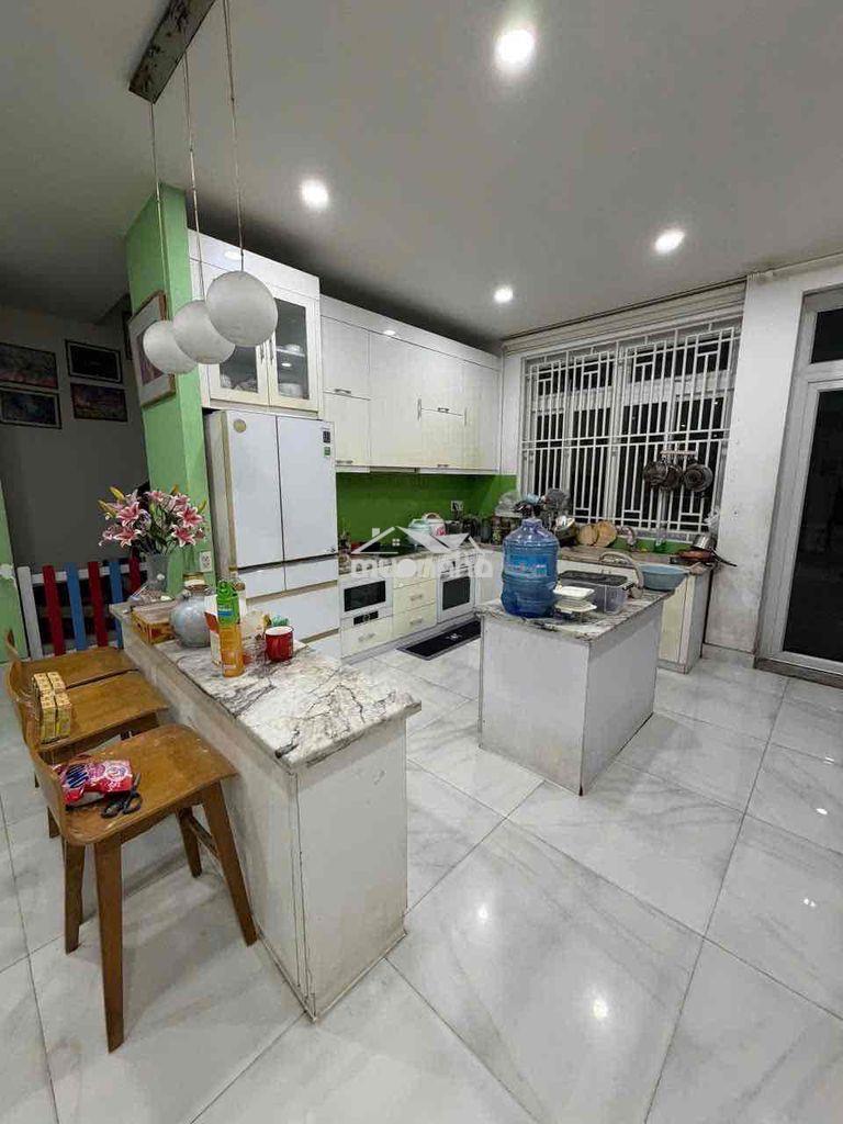 Cho thuê nhà diện tích lớn lạc long quân q11 - 3