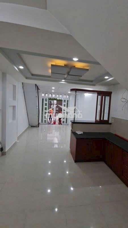Nhà full nội thất,hẻm 5m đường lê thúc hoạch 4x13m ,2 lầu, 4pn, 11 tr