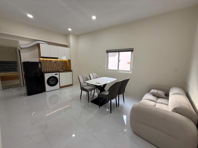 Cho thuê căn hộ 2pn 100m2 gần sân bay tân sơn nhất và công viên gia định
