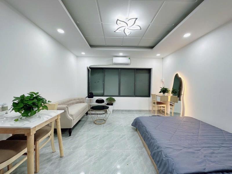 Cho thuê căn hộ 1 phòng ngủ cửa sổ trời đường nơ trang long gần đại học văn lang - 3
