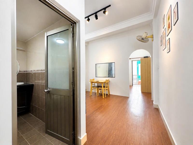 1pn tách bếp, ban công gần cầu ba son, công trường mê linh quận 1 - 2