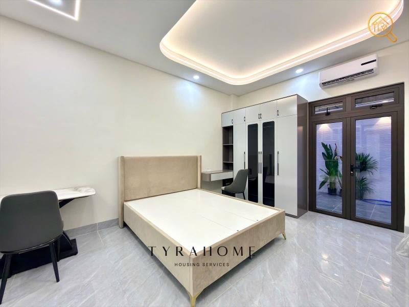 Chung cư mini 1pn bancol lớn 80m2 ngay ngã tư hàng xanh giá cực tốt
